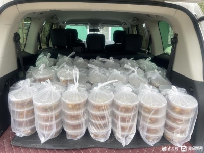 抗疫一线丨封在写字楼里的生活：孕妇收到了折叠床，还有爱心企业给大家送饭