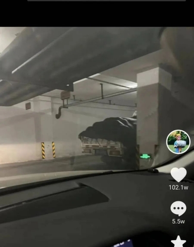 回家发现车位被“霸占”，山东女子接下来的操作火了