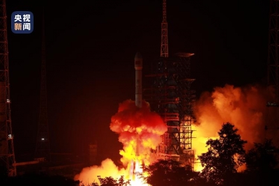 我国成功发射天链二号03星