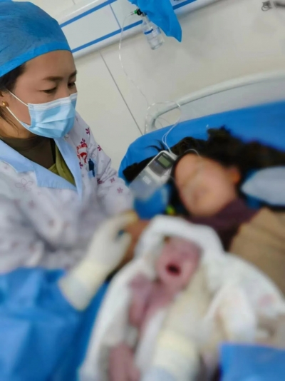 首次！日喀则本土医生成功开展无痛分娩术