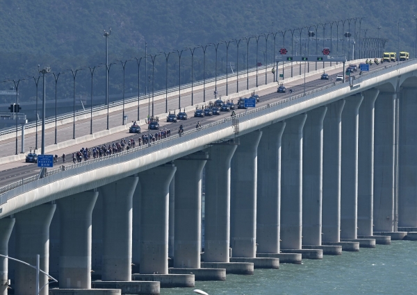 公路自行車——男子個人賽決賽開賽