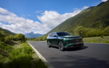 品质靠数据说话！2026 款东风奕派 008：1500MPa 钢车身 + 真六座，新能源 SUV 闭眼入  