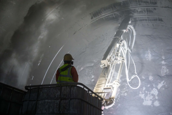 邵永高鐵最長隧道掘進(jìn)過半