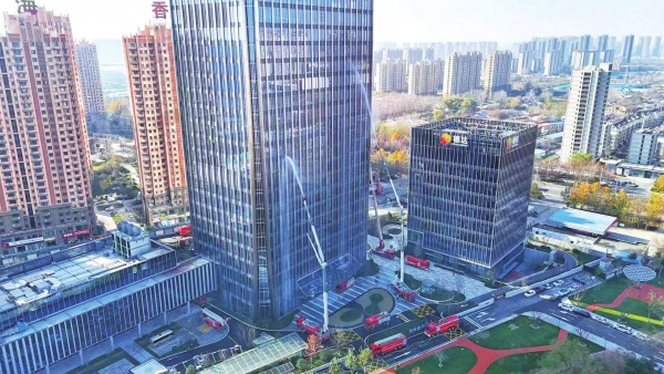 德州市消防救援支隊—— 開展超高層建筑滅火演練