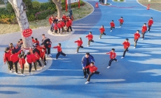 大楊樹下的堅(jiān)守