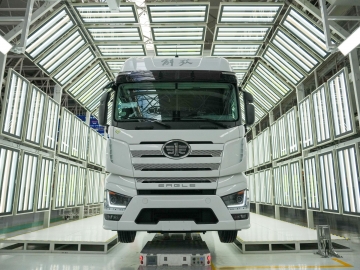 一汽解放：开足马力生产 力争新年“开门红”