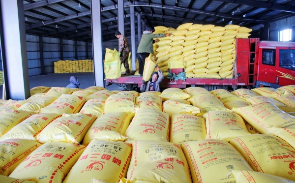 黑龍江北大荒搶抓農(nóng)時(shí)備春耕