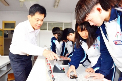 名班主任讲堂|德州实验中学葛延峰：抽象的物理课被他“上活”了