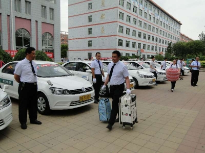 方便远途考生回家 平原一企业连续12年“送考”  