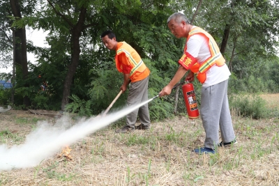 经开区赵虎镇261名网格员巡查“揪”火患|麦收火灾“零事故”