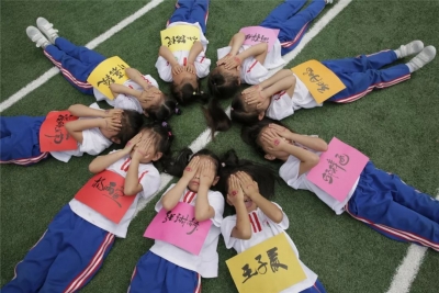 萌翻了！德州这组幼儿园毕业照才叫火