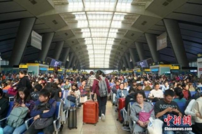 “十一”假期首日1.22亿人次出游 预计今日景区流量将明显上升