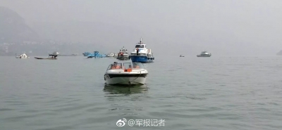 重庆万州公交坠江最新通报！公交突然越线，女司机没逆行，车上实载10多人！