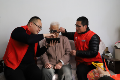 市社会组织联合会、市义工协会走访慰问抗战老兵