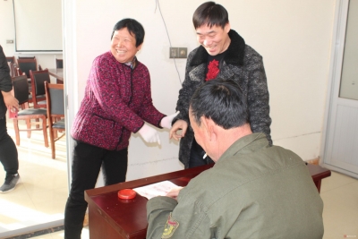 庆云曹青松2年为村里老人发17万元红包！他说：“希望带动身边更多人关心关爱老年人”