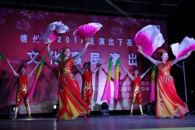 我市不断完善基础设施建设，提升公共文化服务水平 | 品质文化点亮城乡夜生活