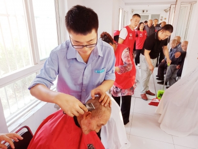 暖心 | 德州益海嘉里员工重阳节慰问敬老院老人