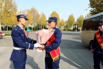 我市消防指战员全国救援技能比武喜获佳绩