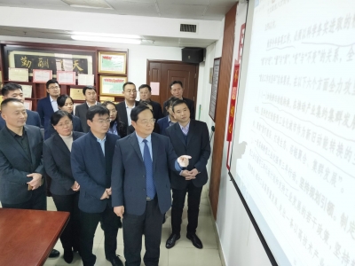 ​市政协委员孙国芳：“从政府工作报告里汲取企业发展的智慧”