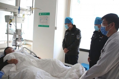 邵浩浩到平原看望慰问张智博