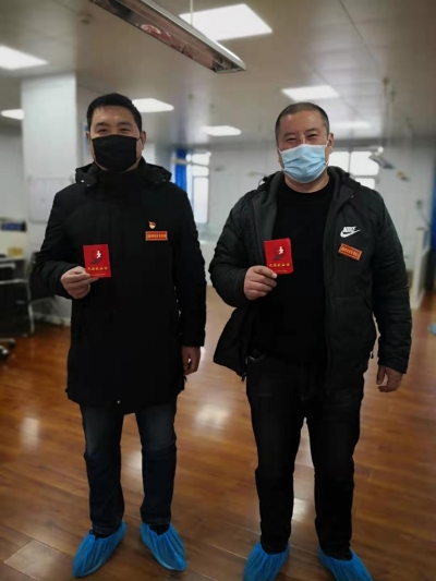 平原村民赵涛、赵杰每人献血400毫升！德州中心血站：“我们目睹了太多党员，他们献完血就匆匆离去”