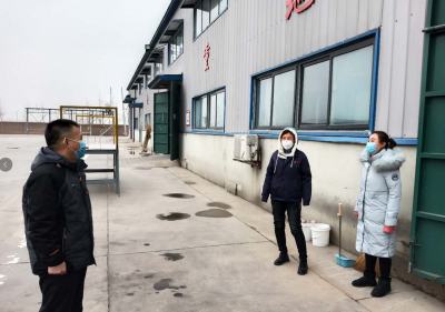 武城县四女寺镇驻企“联络员”的一天 | 当好企业的“指导员”“服务员”“监督员”