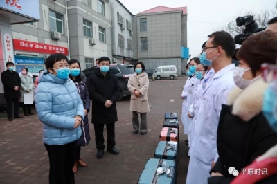 平原县首支赴德州医疗支援队出征 王洪霞送行