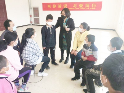 “听你诉说 与爱同行” | 陵城开展关爱贫困学生系列活动