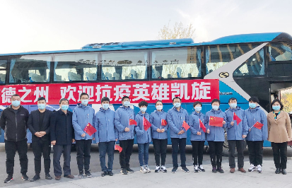 感动！德州最高礼遇欢迎英雄回家，警车开路，车辆鸣笛｜实时更新