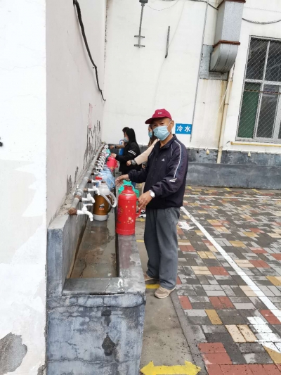 禹城：220暖瓶热水，老师为你打！