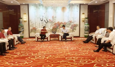 德州市委书记李猛会见上海客商