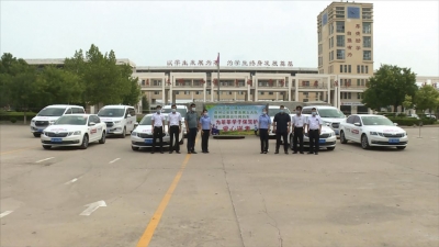 陵城区社会志愿者：爱心送考助学子金榜题名“一对一”服务解学子忧难