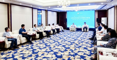 李猛杨洪涛会见参加中国科协年会—公共卫生安全与生物技术论坛嘉宾