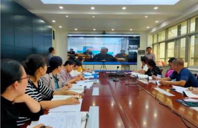 隔屏说课、在线探讨……德州十中与新疆头屯河农场学校首次线上教研