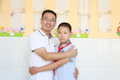 感谢师恩|明诚学子为老师们送上节日的祝福