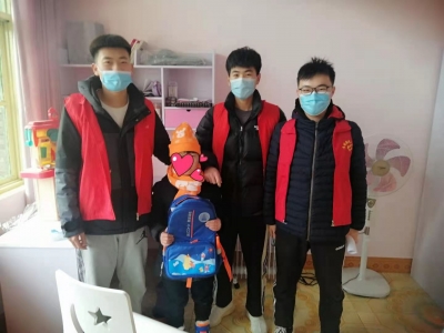 陵城区于集乡：志愿服务让贫困儿童过暖冬