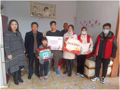 【新时代文明实践】陵城临齐街道：大手拉小手  爱心助成长