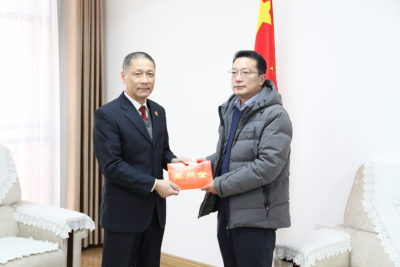 山东省委宣传部慰问“齐鲁时代楷模”黄平亮 | 向他致以新春的问候和祝福