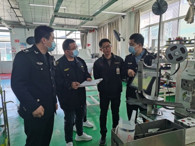 万一有事保证第一时间能找到灭火器|陵城安全生产抓大不放小