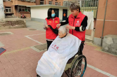 德州市交通运输局：爱心义剪进社区 志愿服务暖民心
