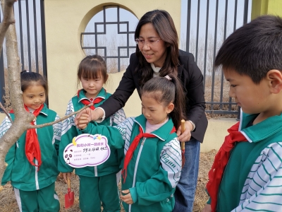 “小树伴我成长” | 德州市实验小学春晖校区开展绿化校园主题教育