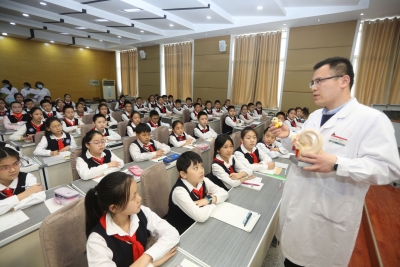 德州市实验小学开展“爱耳”知识讲座