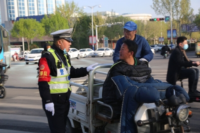 【创文明城】德州交警直属一大队：“以点连线”打造文明交通示范路