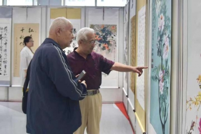  300幅优秀书作品展出 | 德州经开区庆祝建党100周年书画摄影展开幕