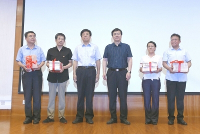 德州162件文献珍品集中展出！见证难以忘怀的历史——庆祝中国共产党成立100周年革命文献史料展开幕