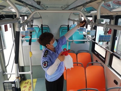 【乐跑现场】两看一测 一趟一消杀 | 德州公交疫情防控无死角