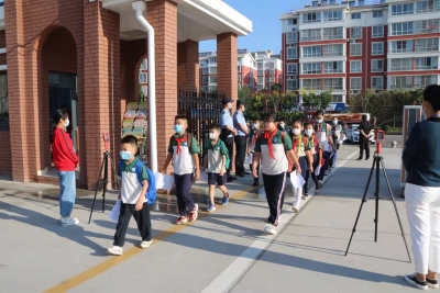 开学第一天 | 乐陵各中小学井然有序