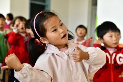 山东黄河滩区安居工程见闻：罕见秋汛来袭 群众从容秋收