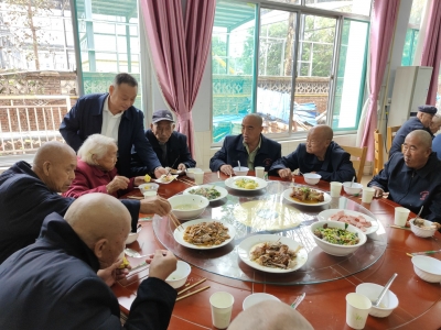 德州经开区：开展重阳节走访慰问活动