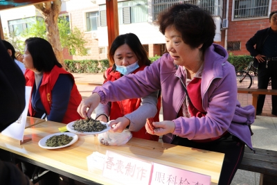 省地矿局水文二队：深入社区“双报到”  携手共度重阳节